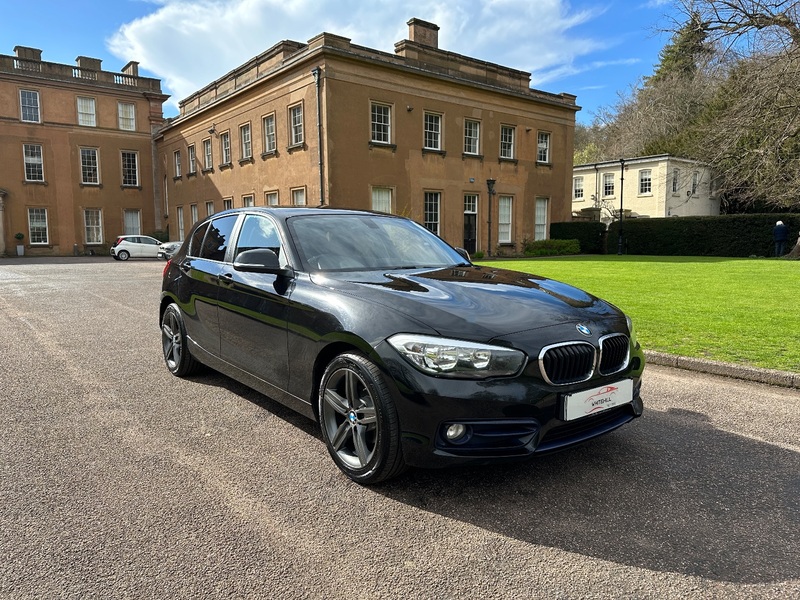 BMW 1 SERIES